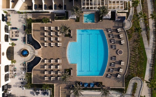 The Waterfront Beach Resort, A Hilton Hotel image 37