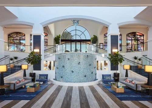 The Waterfront Beach Resort, A Hilton Hotel image 41