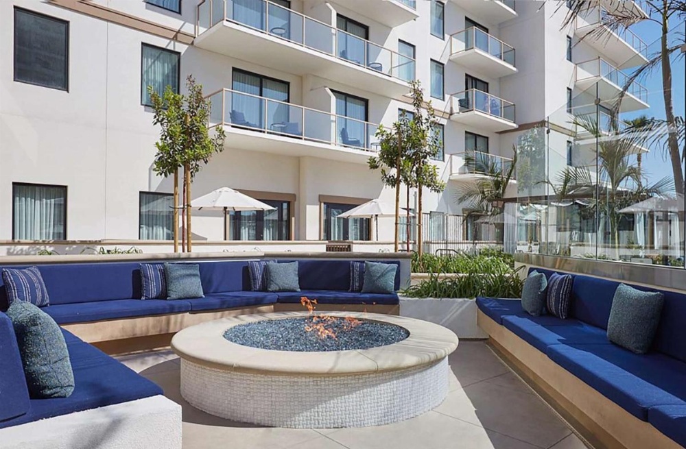 The Waterfront Beach Resort, A Hilton Hotel Image 47