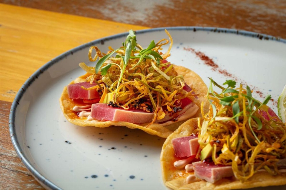 The Waterfront Beach Resort, A Hilton Hotel